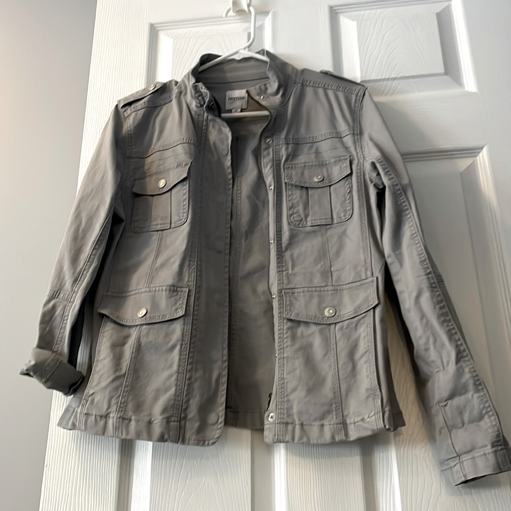 Lightweight zip up cargo jacket